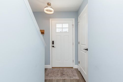 h-7 Dumaine Ave, Nashua, NH, 03063-1028 | Card Image