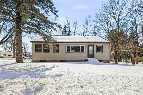 827 Truax Blvd, Eau Claire, WI, 54703-1582 | Card Image