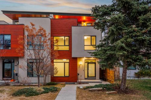 3818 17 Street Sw, Calgary, AB, T2T4N9 | Card Image