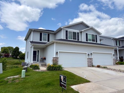30 Keeneland Ct, Pleasant Hill, IA, 50327-1201 | Card Image