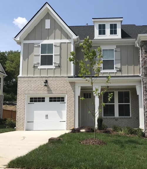 812 Kennear Ln, Mount Juliet, TN, 37122-1009 | Card Image