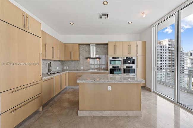 APT-2201 - 900 Brickell Key Blvd, Condo with 3 bedrooms, 4 bathrooms and null parking in Miami FL | Image 13