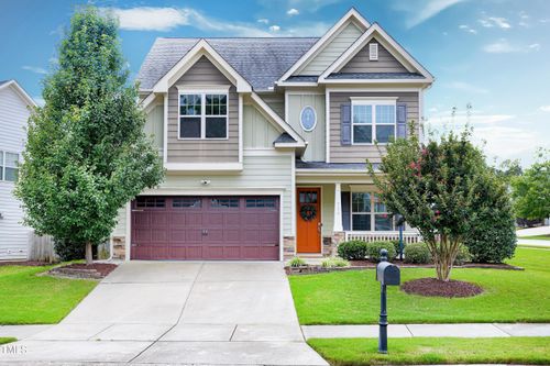 719 Shoals Lake Dr, Fuquay Varina, NC, 27526-3910 | Card Image