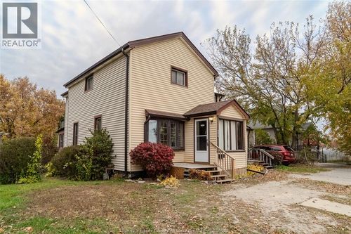 2706 Front Rd, Lasalle, ON, N9J2N5 | Card Image