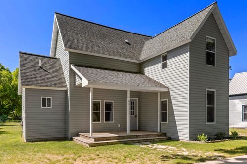 14641 Thompson Ave, Thompsonville, MI, 49683-9263 | Card Image