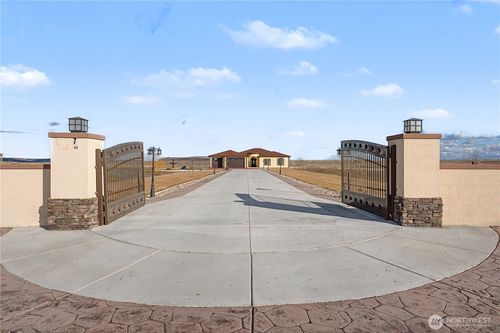 21347 Road D.5 Ne, Soap Lake, WA, 98851 | Card Image