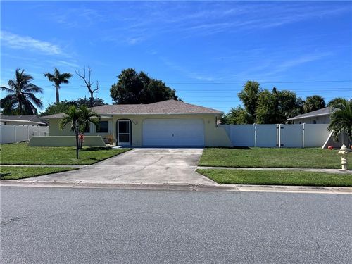6859 Carmelle Dr, FORT MYERS, FL, 33919-6915 | Card Image