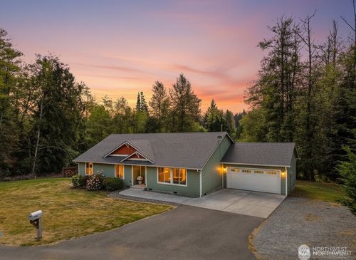 214 280th St Ne, Arlington, WA, 98223-5511 | Card Image