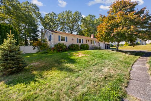 109 Glenwood Dr, Plainville, CT, 06062-1023 | Card Image