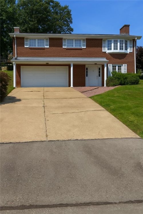 710 Meadow Rd, Irwin, PA, 15642-1952 | Card Image