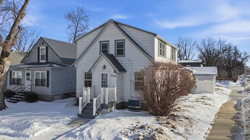 2418 4th Ave E, Hibbing, MN, 55746-2140 | Card Image