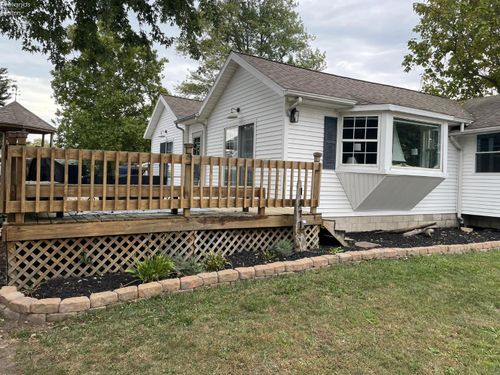 1871 N Locust St, Port Clinton, OH, 43452-9586 | Card Image