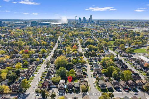 5132 Morrison St, Niagara Falls, ON, L2E2E1 | Card Image