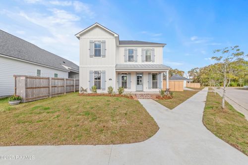 100 Hearth St, Lafayette, LA, 70508-8372 | Card Image