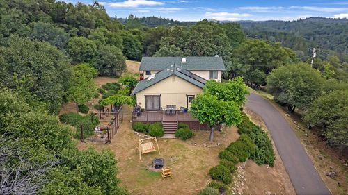 2264 Lost Ln, Placerville, CA, 95667-3800 | Card Image