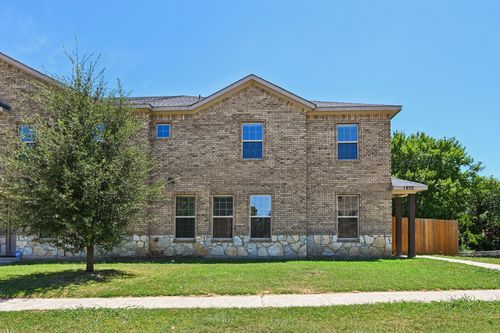 1970 Timber Oaks Dr, Garland, TX, 75040-1232 | Card Image