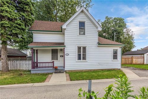 10 Bishop St, Brantford, ON, N3S1L9 | Card Image