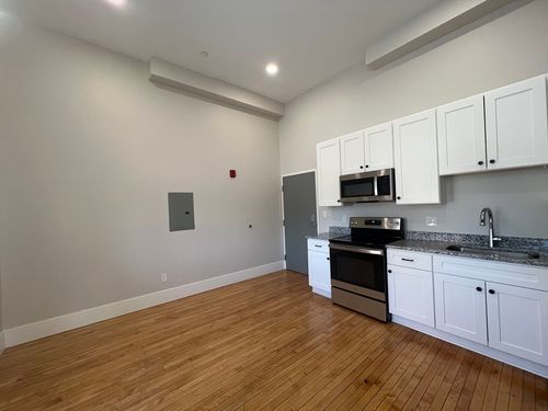 14-34 Saint Joseph St, Fall River, MA, 02723-2058 | Card Image