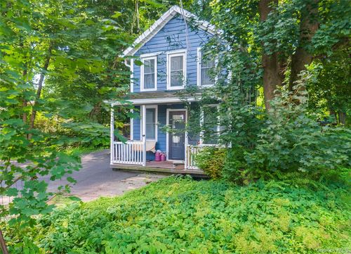 23 Union St, Pawling, NY, 12564-1037 | Card Image
