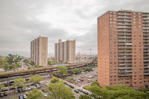 11f-2915 5th Street, Brooklyn, NY, 11224 | Card Image