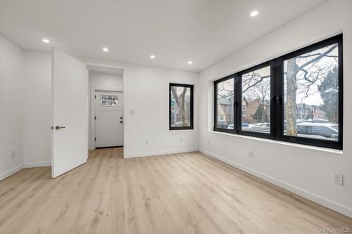 85-45 67th Rd, Rego Park, NY, 11374-5223 | Card Image