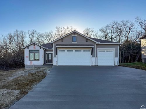1134 Bluestem Cir, Baldwin City, KS, 66006-4222 | Card Image