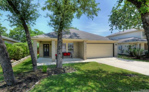 201 Katie Ct, Boerne, TX, 78006-8607 | Card Image