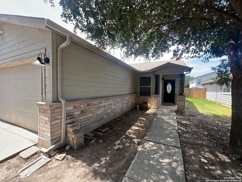 9823 Barhill Bay, San Antonio, TX, 78245-3087 | Card Image