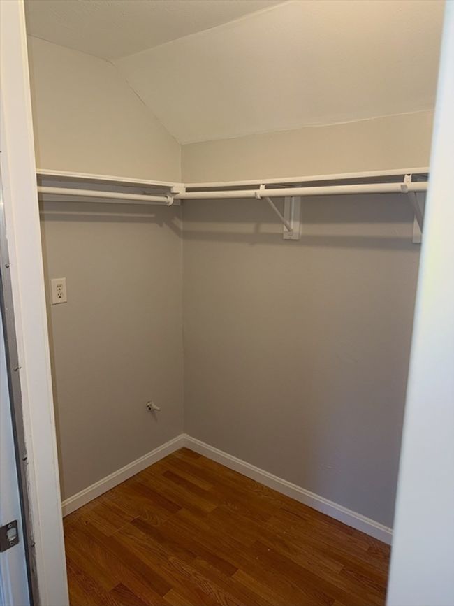 UNIT-4 - 68 Lantern Ln, Condo with 1 bedrooms, 1 bathrooms and 2 parking in Dracut MA | Image 9