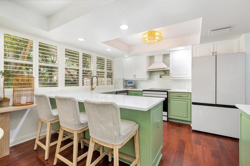 10b-8110 Oakton Ct, Lake Clarke Shores, FL, 33406-8460 | Card Image