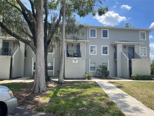 7192 E Bank Dr, TAMPA, FL, 33617-7311 | Card Image