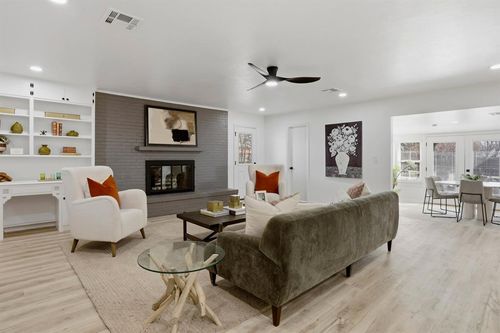 219 Tullahoma Dr, Edmond, OK, 73034-4751 | Card Image