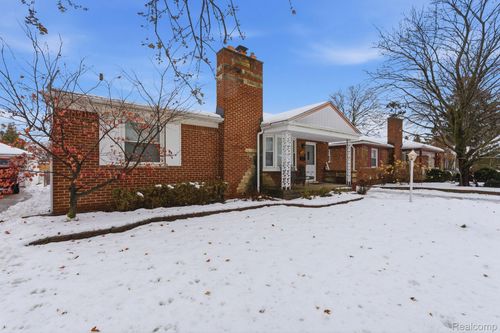 26062 Elsinore, Redford, MI, 48239-3218 | Card Image