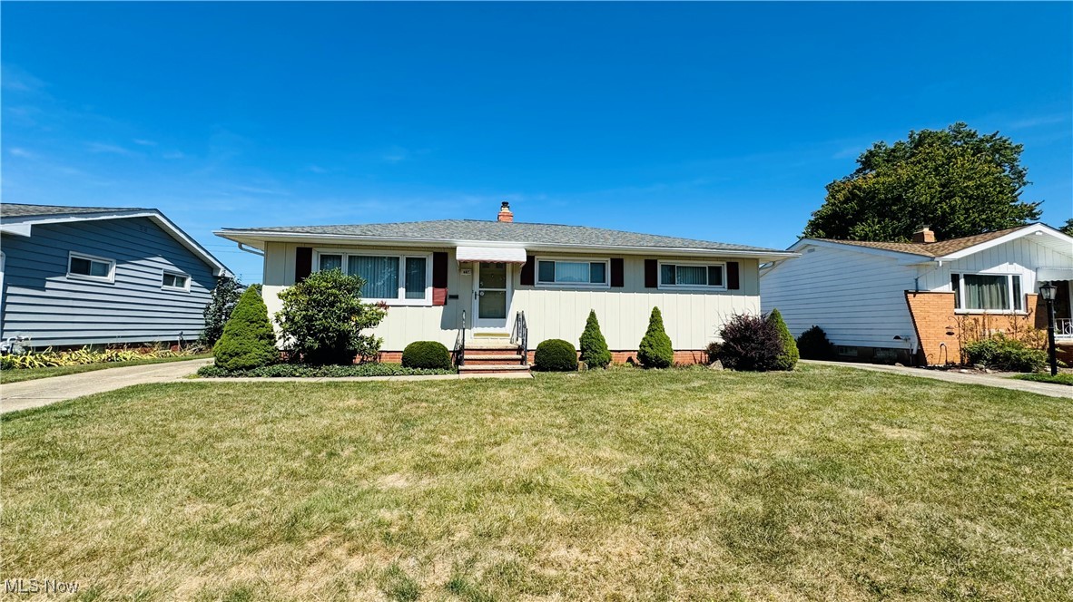 Dartmoor Ave, Seven Hills, OH 44131