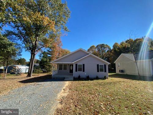 77 Lakeview Dr, COLONIAL BEACH, VA, 22443-3825 | Card Image