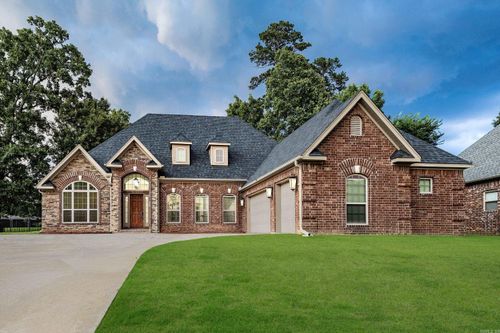 103 Grenoble Cir, Maumelle, AR, 72113-6894 | Card Image