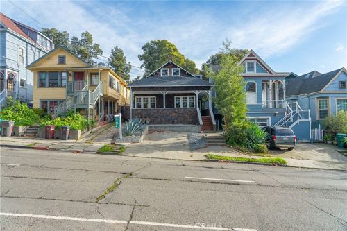 3520 Harrison St, Oakland, CA, 94611-5423 | Card Image