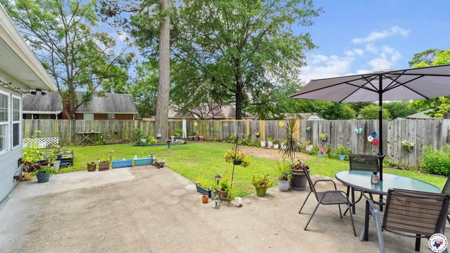201 Larkspur Ln, House other with 3 bedrooms, 2 bathrooms and null parking in Wake Village TX | Image 9