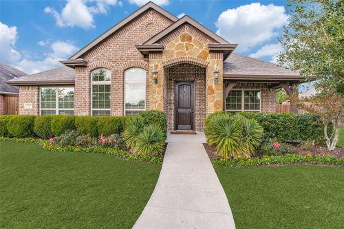 3017 Carlton Pkwy, Waxahachie, TX, 75165-6008 | Card Image