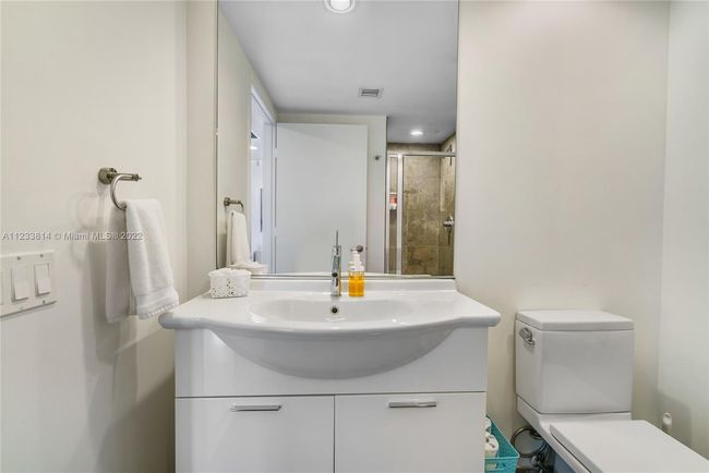APT-3404 - 485 Brickell Ave, Condo with 2 bedrooms, 2 bathrooms and null parking in Miami FL | Image 9