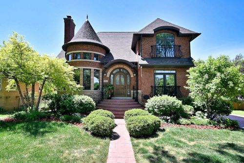 1321 Glenlake Ave, Park Ridge, IL, 60068-5043 | Card Image