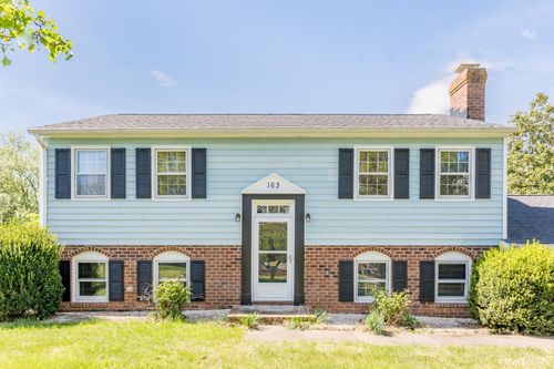 163 Apple Way, Madison Heights, VA, 24572-2945 | Card Image