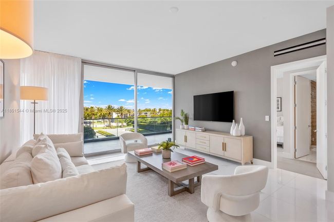 UNIT-305 - 10201 Collins Ave, Condo with 2 bedrooms, 3 bathrooms and null parking in Bal Harbour FL | Image 9