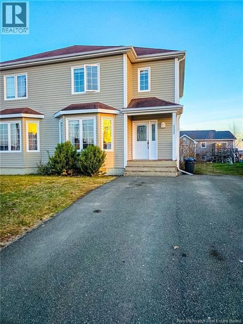 117 Jeannette St, Dieppe, NB, E1A0K3 | Card Image