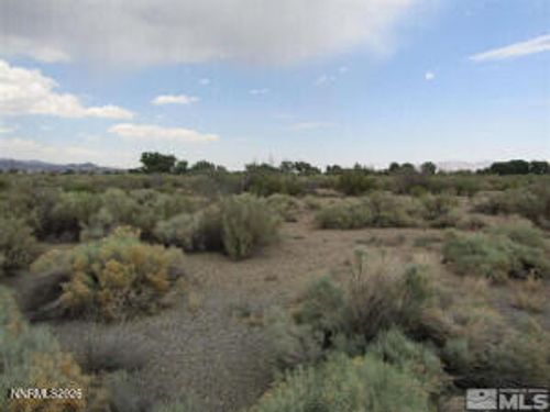 239-6 Calico Hills Dr, Yerington, NV, 89447-9743 | Card Image