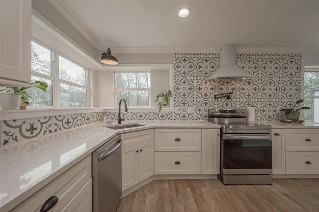 419 Magnolia Bnd, House other with 3 bedrooms, 2 bathrooms and 2 parking in New Caney TX | Image 18