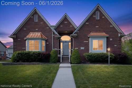 13691 Basswood Cir, Van Buren Township, MI, 48111-2016 | Card Image