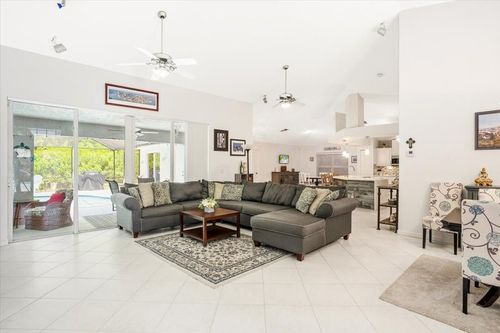 208 Sw Fernleaf Trl, Port Saint Lucie, FL, 34953-8212 | Card Image