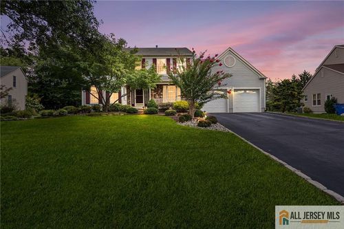 7 Webster Ct, Plainsboro, NJ, 08536-2337 | Card Image