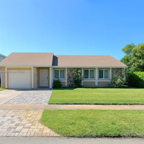 8102 Sw 20th St, North Lauderdale, FL, 33068-4705 | Card Image